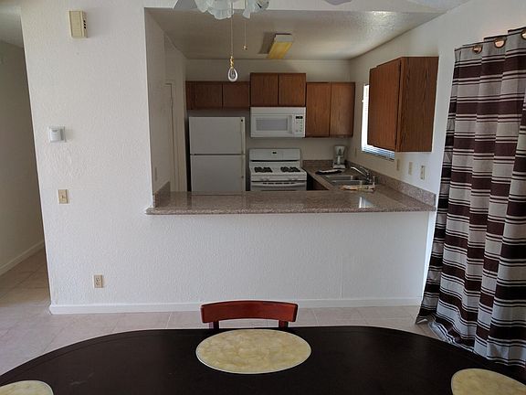 4th image of 73874 Sunnyvale Dr APT B