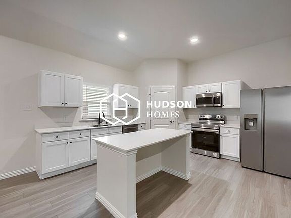 3rd image of 119 Kylie St