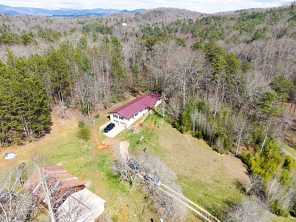 5th image of 1669 Hiwassee Dam Access Rd