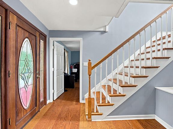 3rd image of 1014 Tall Tree Rd