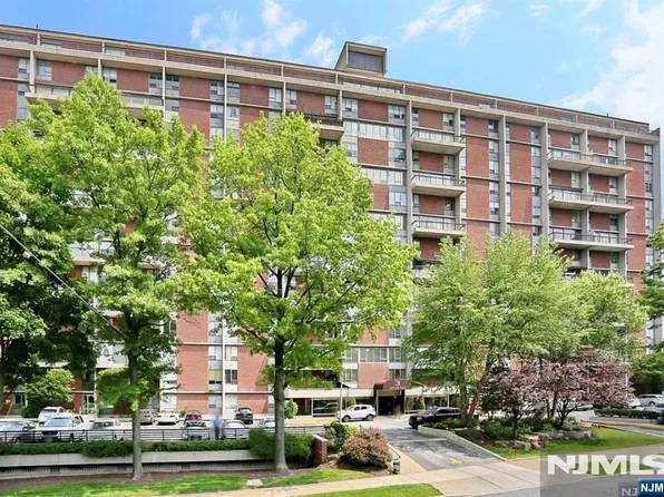 2 Horizon Road #PH 2, Fort Lee, NJ 07024