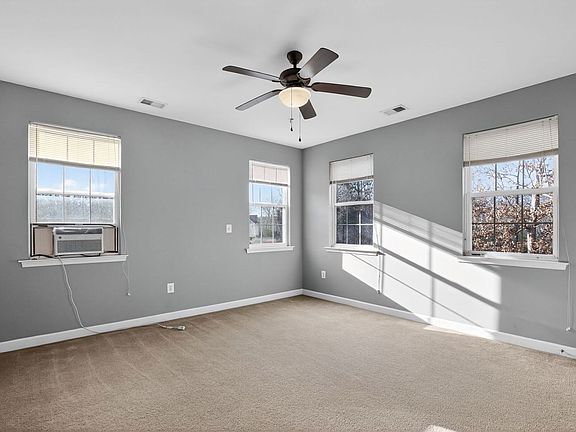 4th image of 47106 Green Leaf Ct