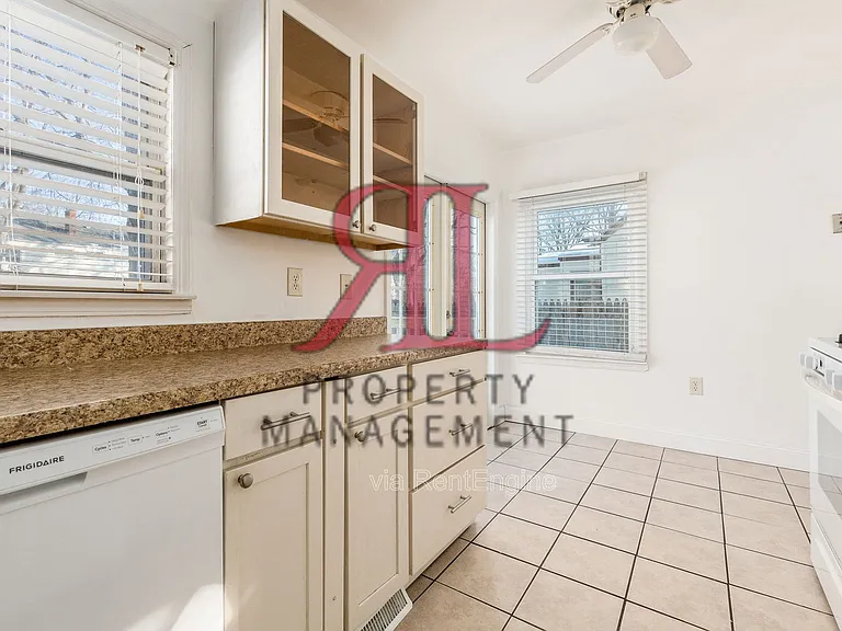 3400 Eisenhower Rd — Photo 14