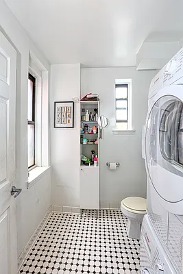 Sold by Tyler Vincent Real Estate Inc | media 19