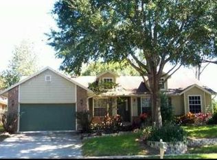 949 Red Dandy Dr, Orlando, FL 32818