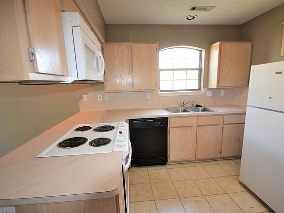 5th image of 1621 N Leverett Ave #2