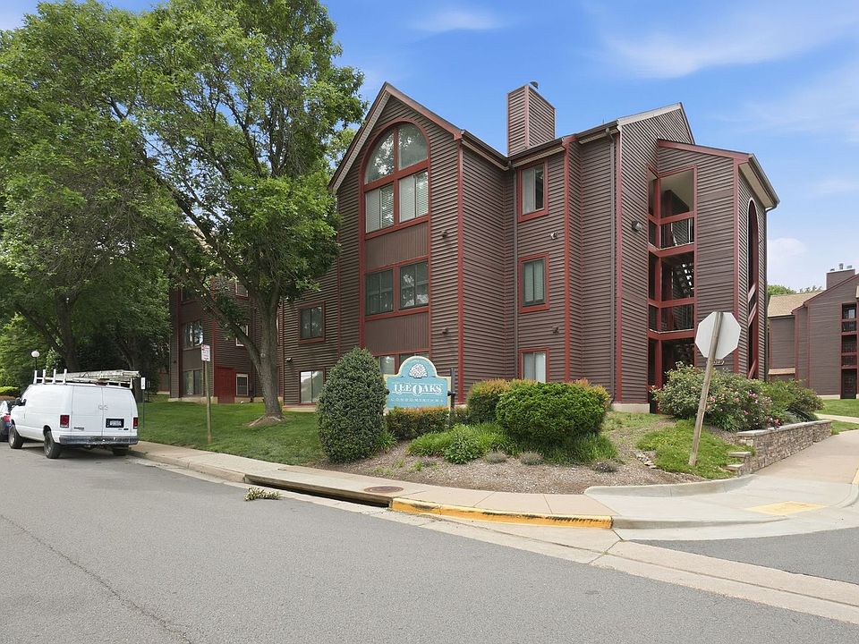 1st image of 2822 Lee Oaks Pl #101