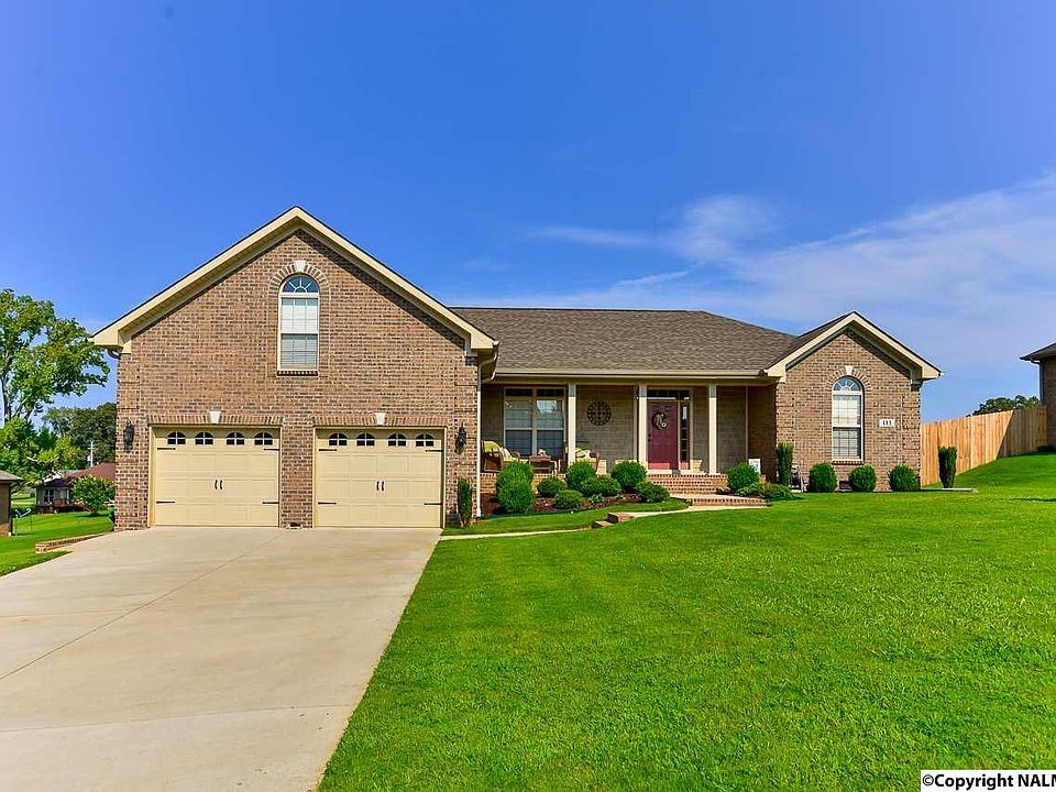 1st image of 113 Grassy Bank Dr