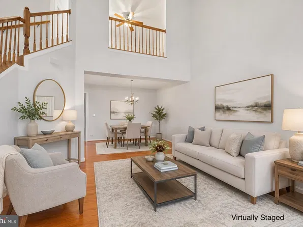 13963 Chelmsford Dr, Gainesville, VA 20155
