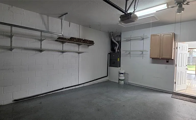 1305 Lakehurst Way — Photo 27