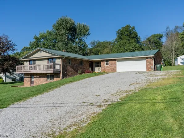 6093 Joliat Ave, Louisville, OH 44641