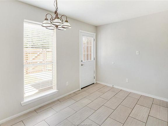 5th image of 1210 Oney Hervey Dr