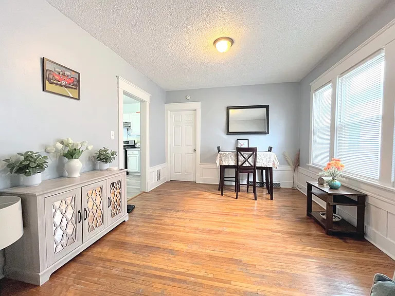 497 Colvin Ave — Photo 3