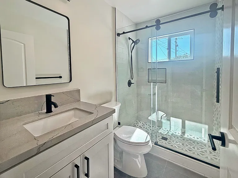 410 E Cherry Ave #1 — Photo 4