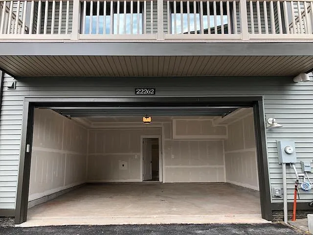 22262 Philanthropic Dr — Photo 29