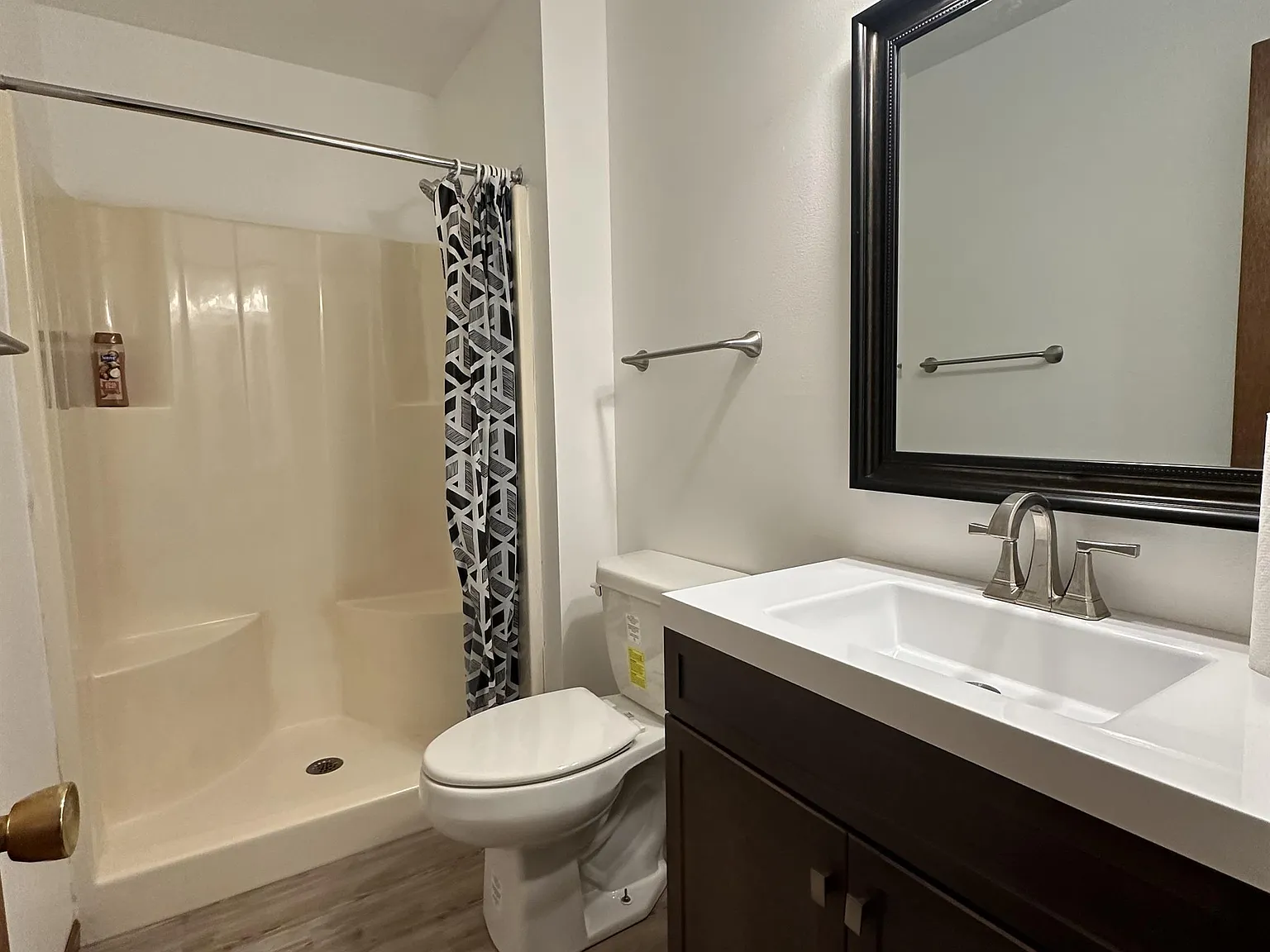 4 bed, 2000 sqft, $2,500 — Photo 3