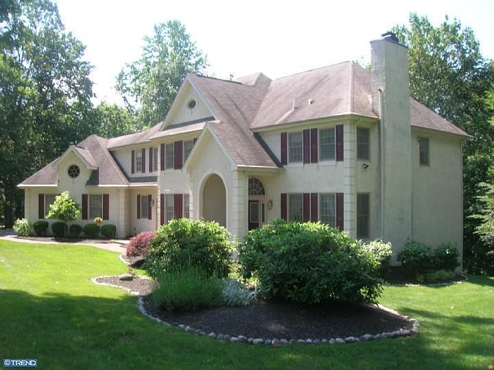 2nd image of 1313 Richmond Pl