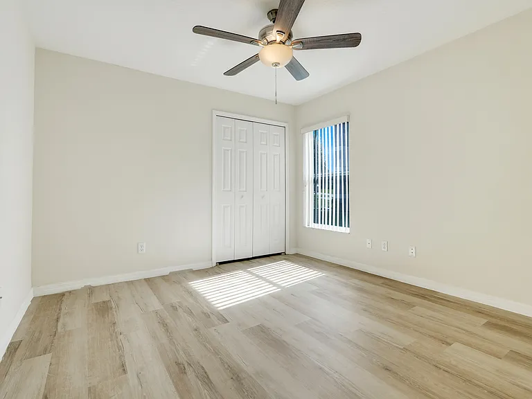 12900 Cloverdale Ln — Photo 21