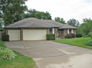 3107 W Edgewood St, Springfield, MO 65807