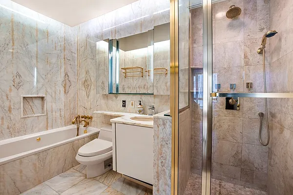 Sold by Corcoran | media 21
