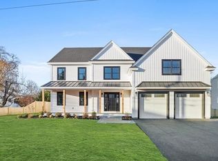 53 Marlboro Rd, Woburn, MA 01801