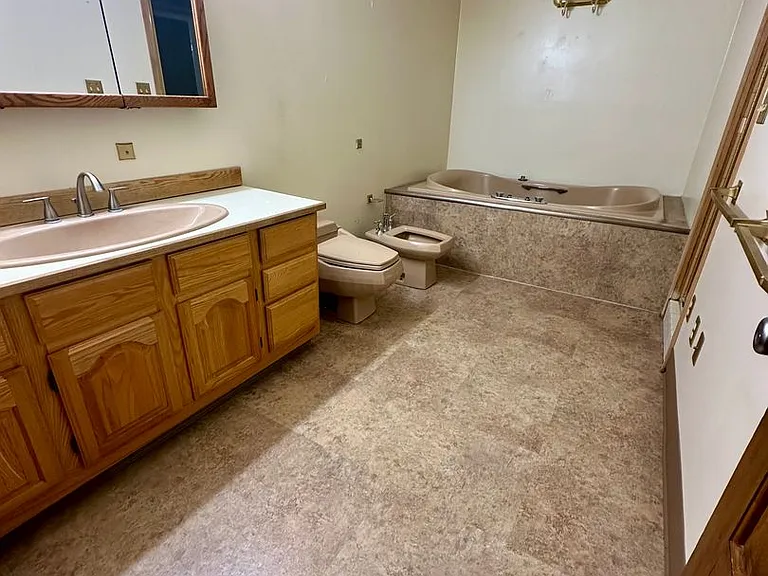 1501 Husky Way — Photo 11