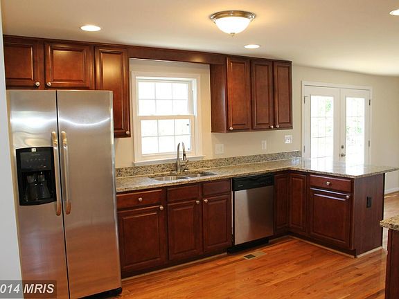 4th image of 9729 Rapidan Dr