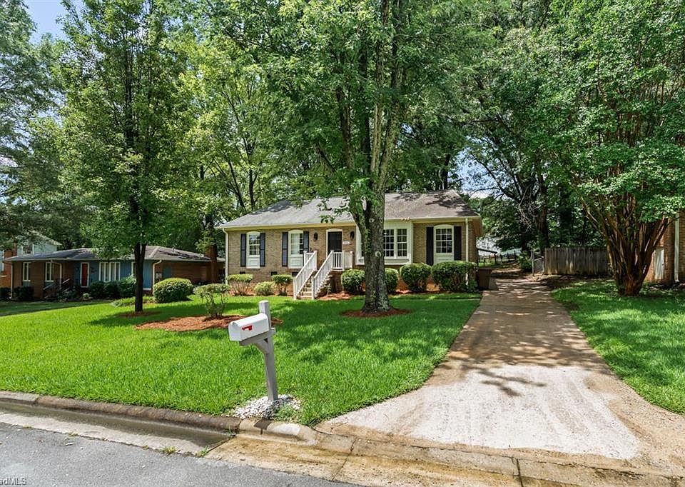 1st image of 3006 Royalton Dr