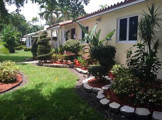 449 Pinecrest Dr, Miami Springs, FL 33166