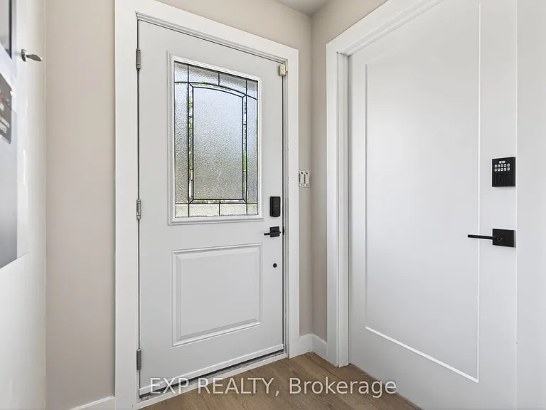 263 Anne St N #1 — Photo 2