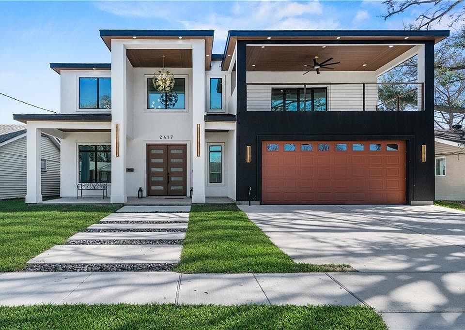 1st image of 2417 Haring Rd