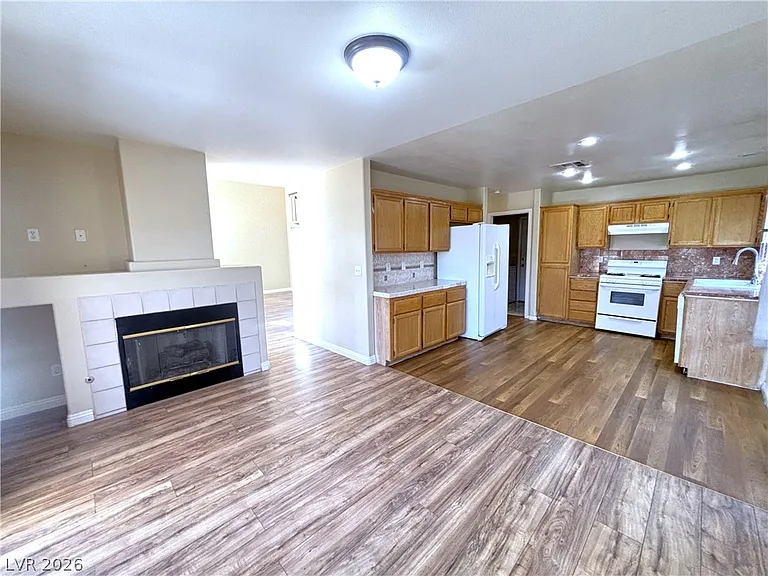 1324 Nugget Creek Dr — Photo 11
