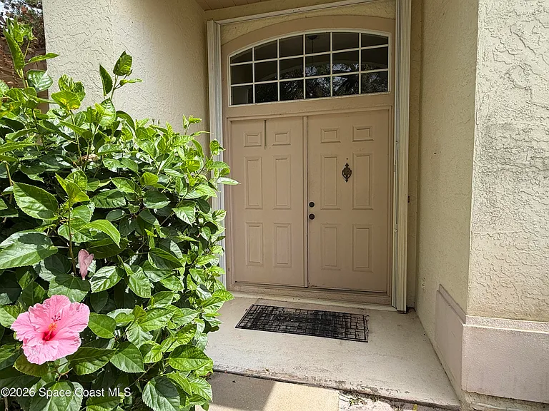 925 Falls Trl — Photo 2