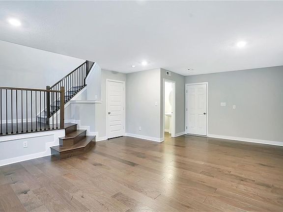 5th image of 1567 Bellefontaine St