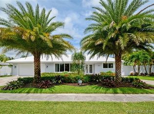 330 El Dorado Pkwy, Plantation, FL 33317