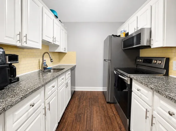 170 Highland St #311-B, Taunton, MA 02780