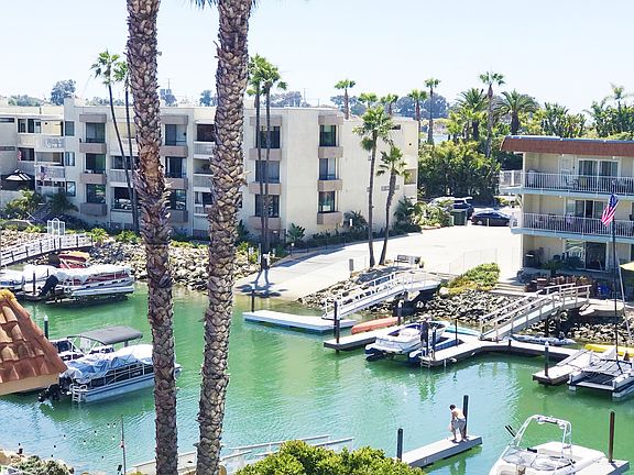 2nd image of 4705 Marina Dr APT 18