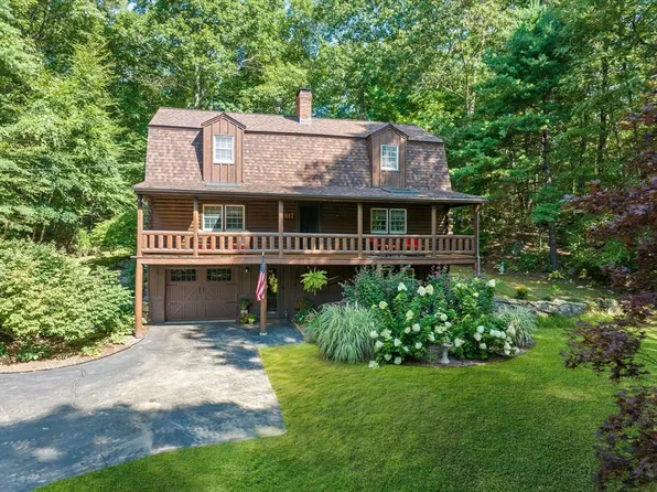 617 Chestnut Hill Rd, Millville, MA 01529
