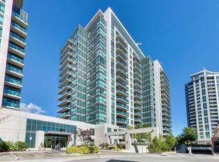 35 Brian Peck Cres #1016, Toronto, ON M4G 0A5