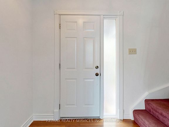4th image of 41 Huntingwood Cres