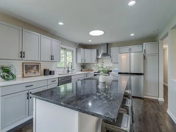 6260 Hunter Rd, Hamel, MN 55340