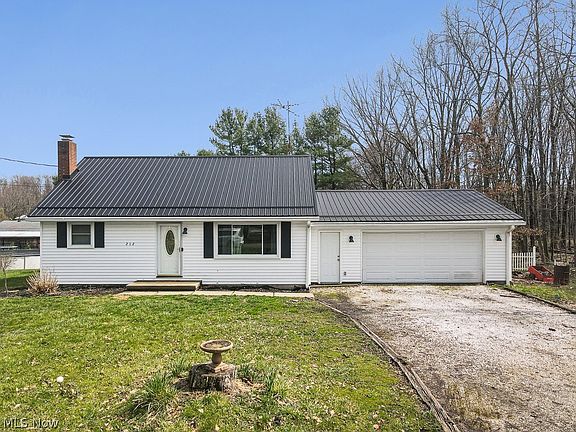 2nd image of 212 Case Rd