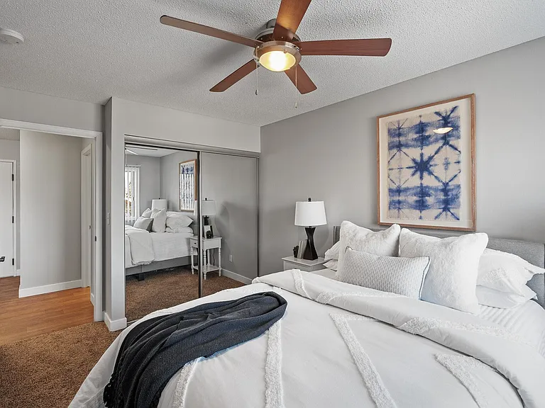 Lexington Hills Apartments — Photo 8