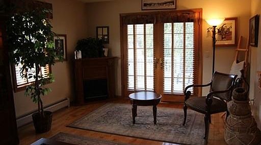 5th image of 6 Karen Dr APT A