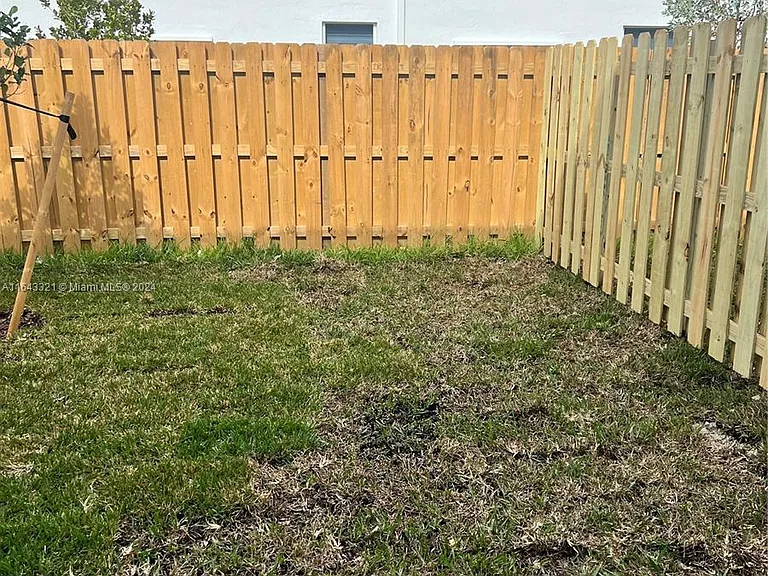 SW 232nd Ln — Photo 2