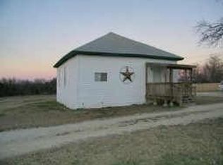 507 E 4th St, Blum, TX 76627