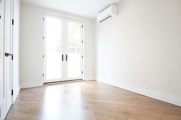 Rented by Lofts and Flats LLC | media 19