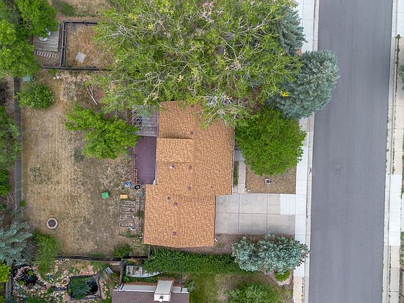 4th image of 2844 Snowberry Pl
