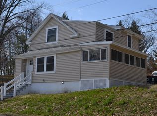 101 Clinton St, Shrewsbury, MA 01545