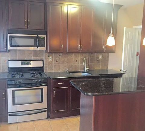 4th image of 67112 Dartmouth St